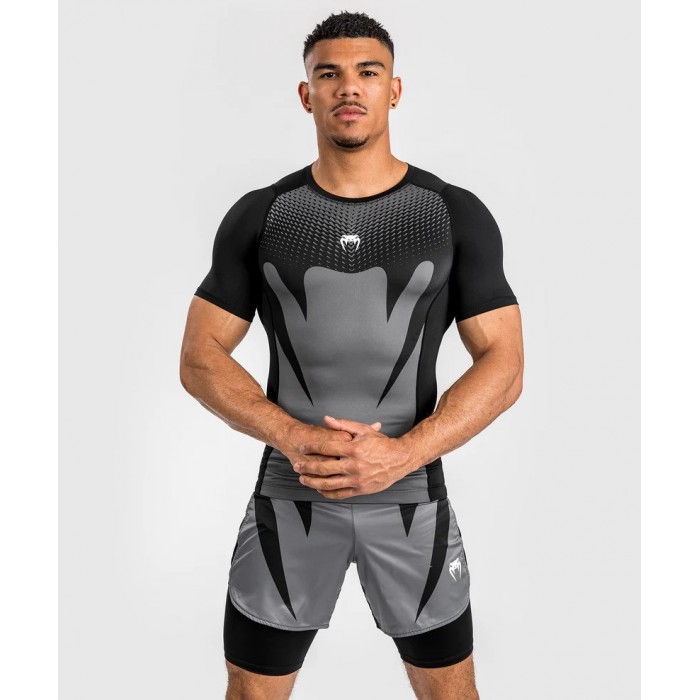 Рашгард - Venum Attack Short Sleeve Rashguard - Black/Grey ​